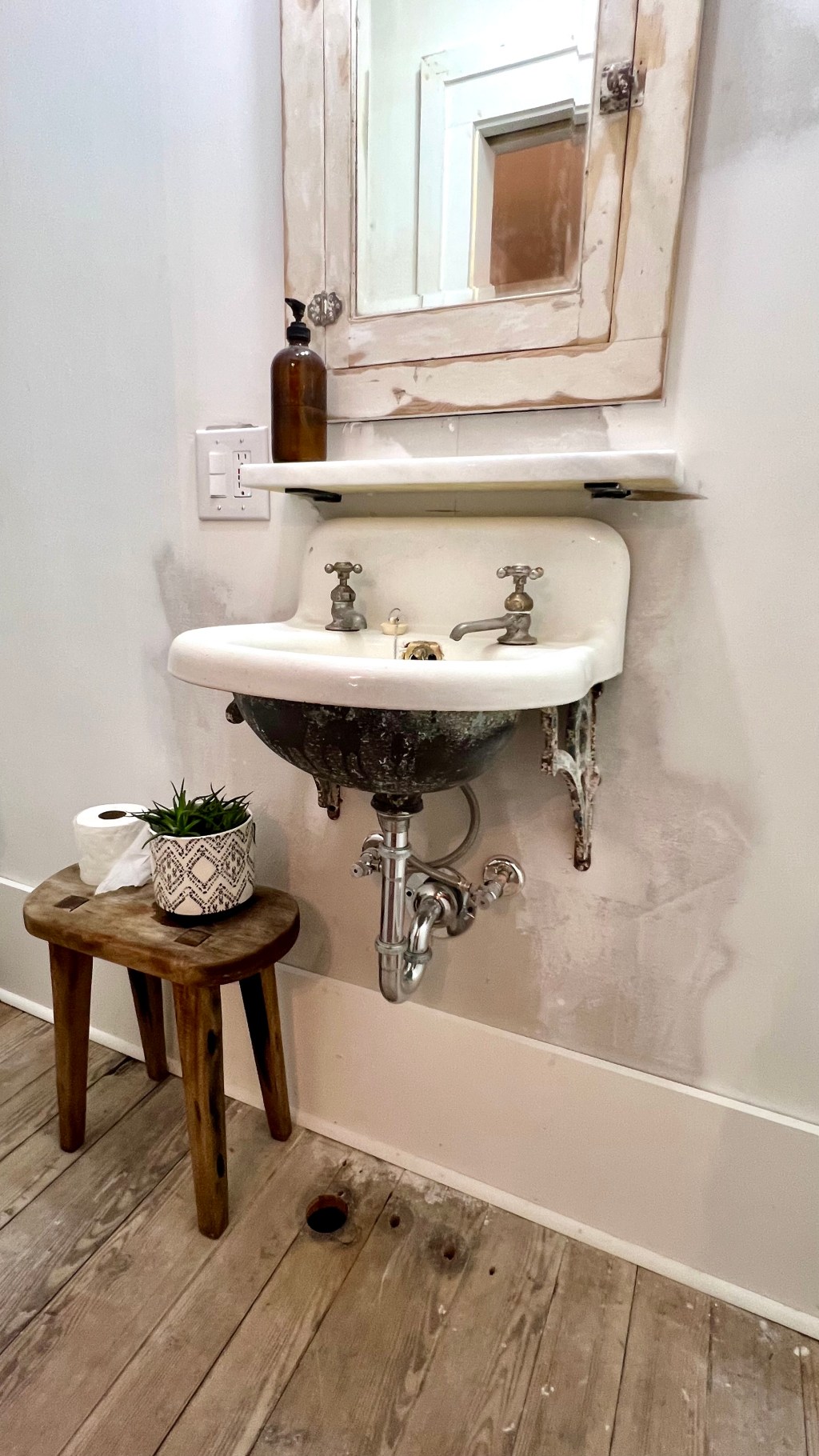 Reviving a Vintage Cast Iron&nbsp;Sink
